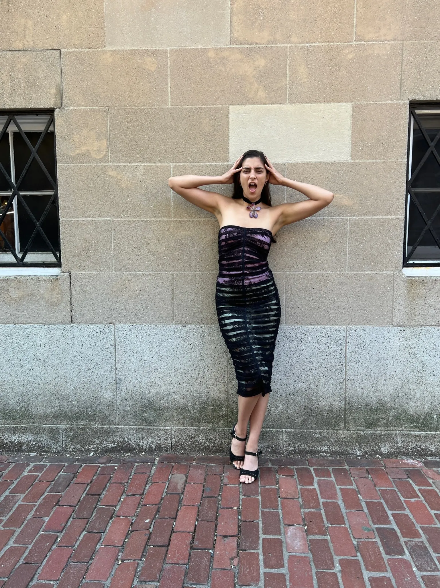 No. 21 - Lace Pencil Skirt: Black