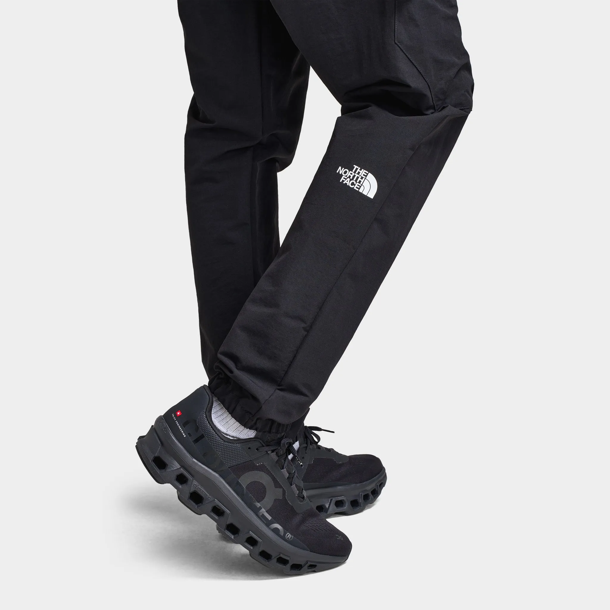 The North Face Trishull Cargo Pants / Black
