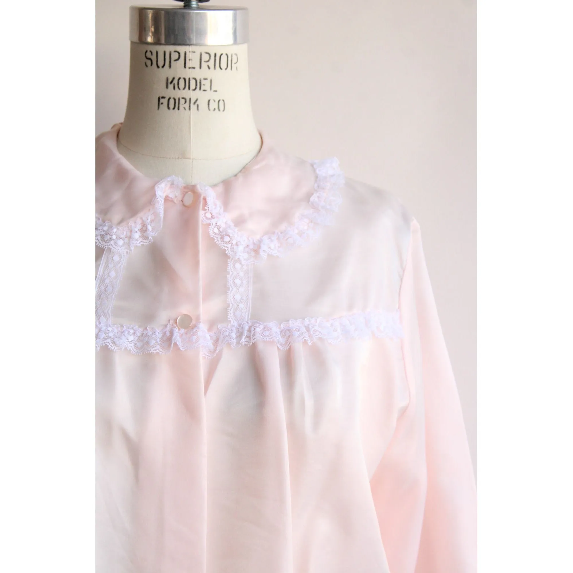 Vintage 1970s 1980s Pink Satin Bed Jacket