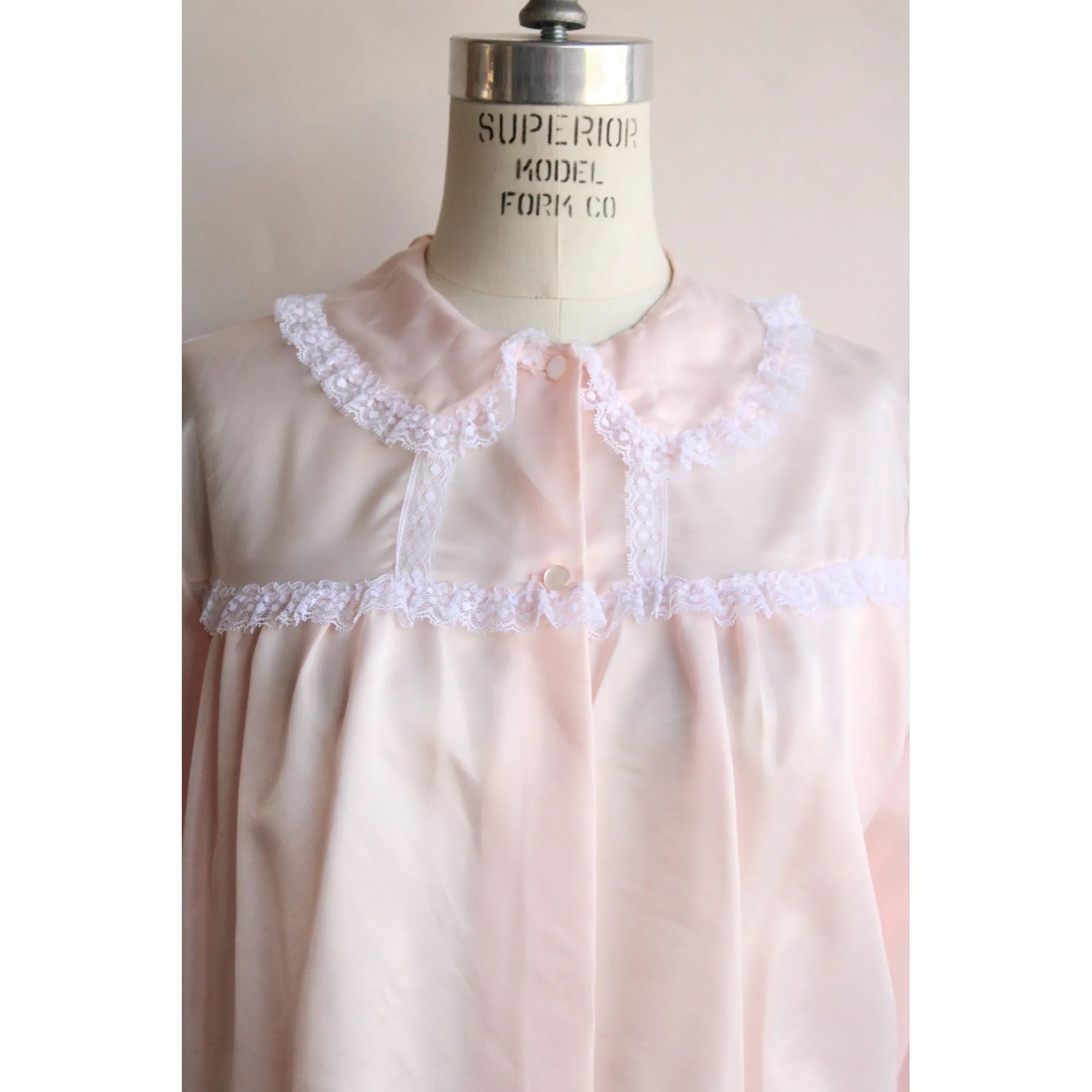 Vintage 1970s 1980s Pink Satin Bed Jacket